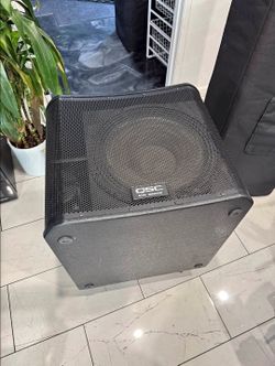 QSC KW153 Powered Speakers/ KW181 Subwoofer