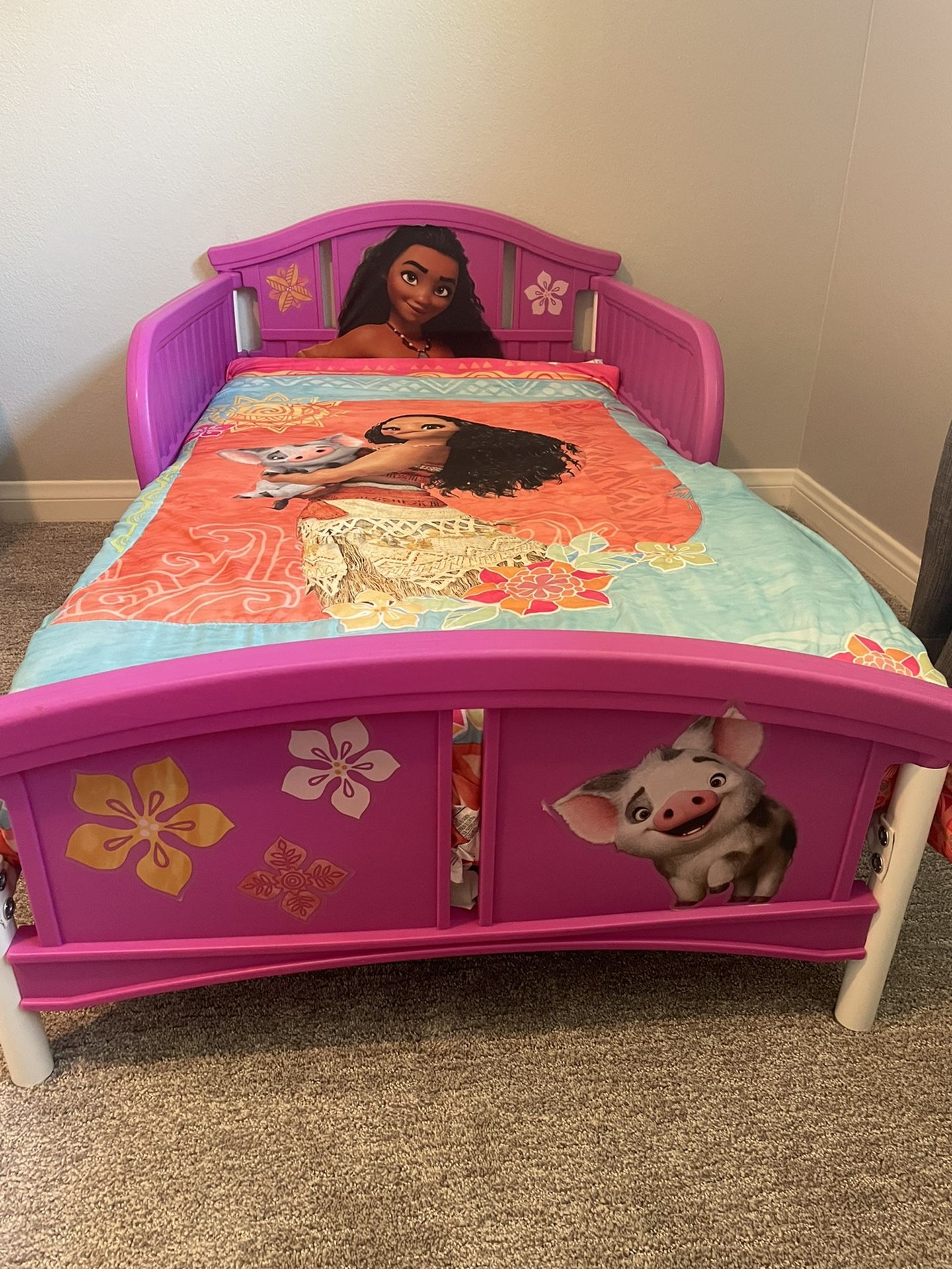 Moana Toddler Bed 