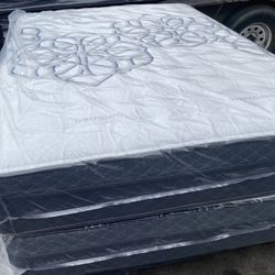 😴Mattress🥱 ✨Pillow top ✨12” inches tall 💥Queen $199 💥Full $180 💥Twin $150 💥King $330 💥Cal king $330 💥Delivery available🚛