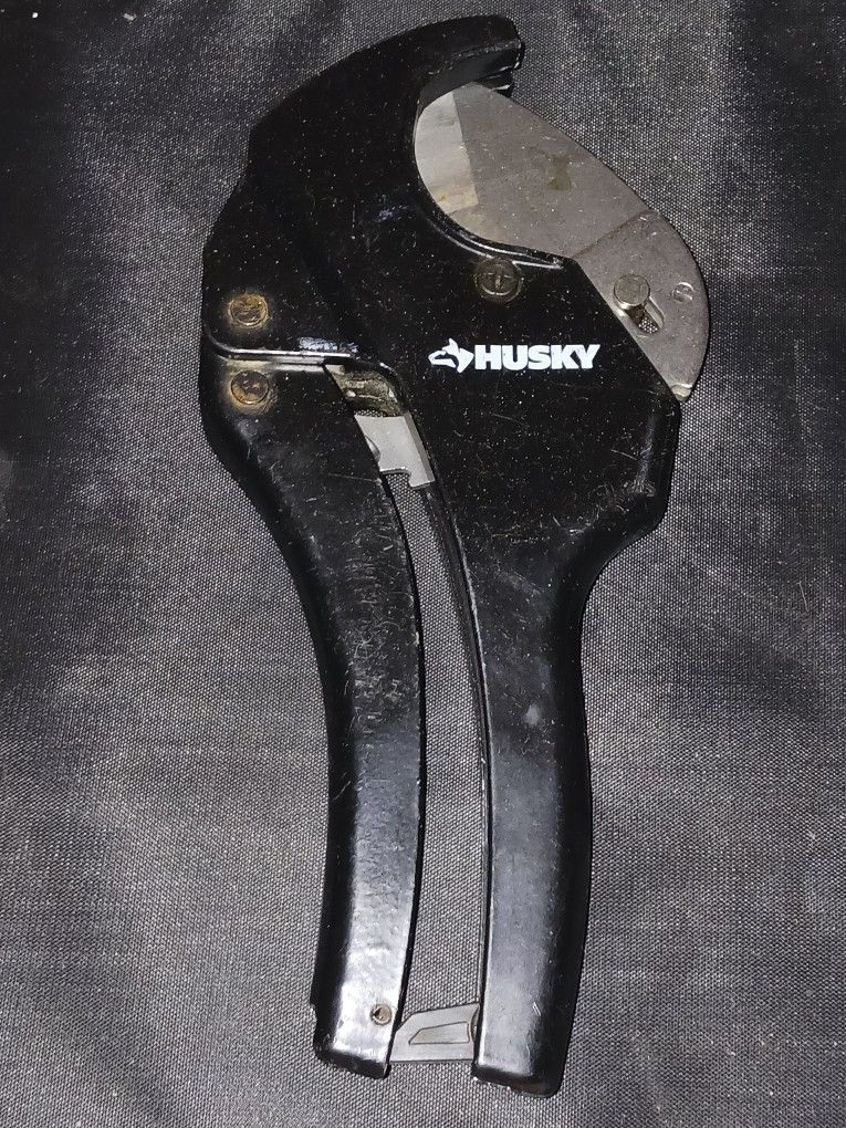Husky pvc cutter