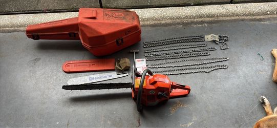 Husqvarna Gas Chainsaw with Case and Extra Chains