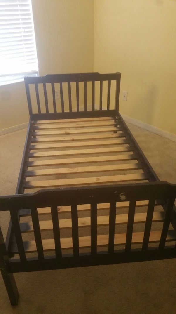 Twin Bed Frame For In Tampa Fl Offerup