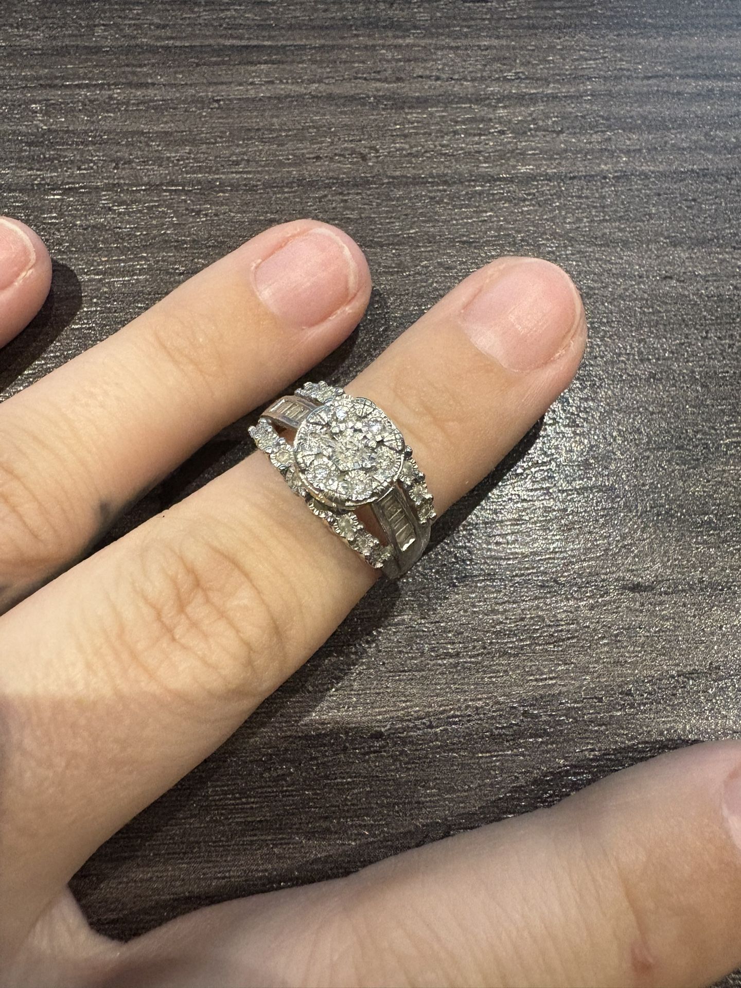 engagement/wedding ring 