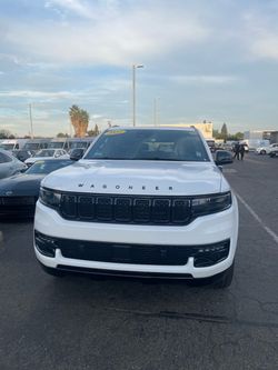 2023 Jeep Wagoneer