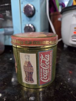 1993 Vintage Coca Cola "Delicious and Refreshing" Advertising Storage Tin