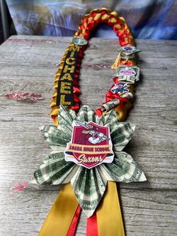 Graduation leis