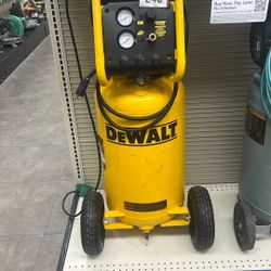 Dewalt Compressor 
