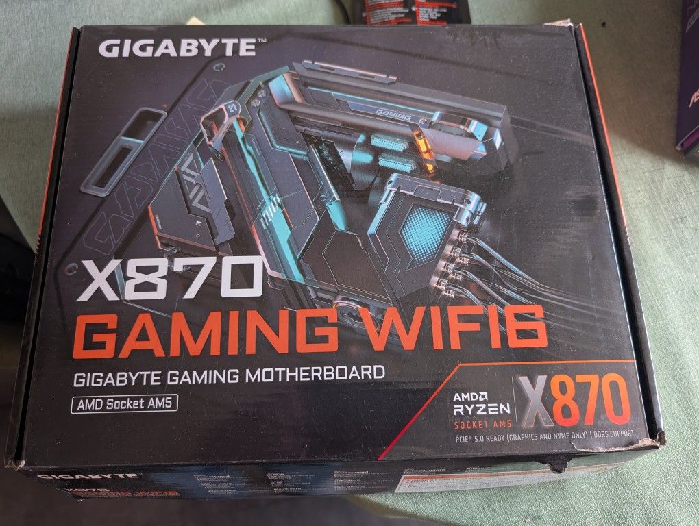Gigabyte X870 gaming Wifi 6 Motherboard