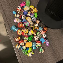 DISNEY CHARACTERS