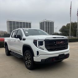 2023 GMC Sierra