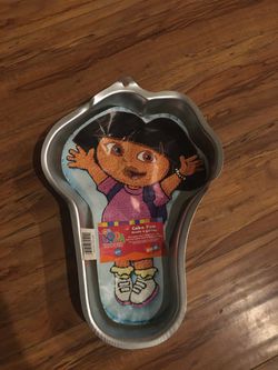 Dora the Explorer cake pan with instructions
