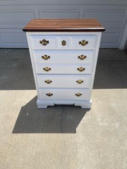 4-Drawer Wood Dresser Chest