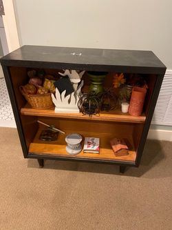 MCM book shelf