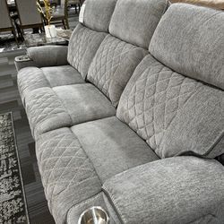 *NEW** SOFA AND LOVESEAT 