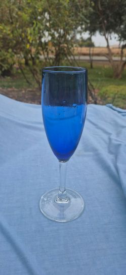 Blue Champagne glasses 🥂