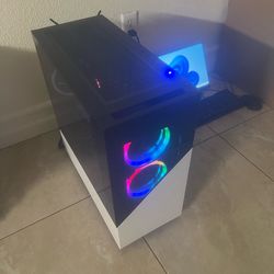 CyberpowerPC Ryzen 7 3700X 16GB DDR4 RX 5700XT 1TB M.2 Wifi Bluetooth Windows 11