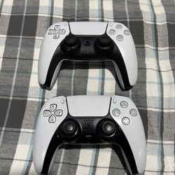 PS5 Controllers (READ DESCRIPTION)