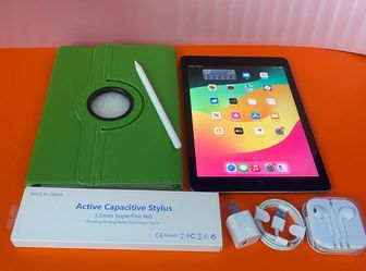 Apple iPad 6th Generation – 32 GB – 9.7” Retina Display – Excellent Condition