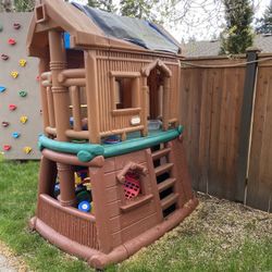 Outdoor Treehouse for Sale in Renton WA OfferUp