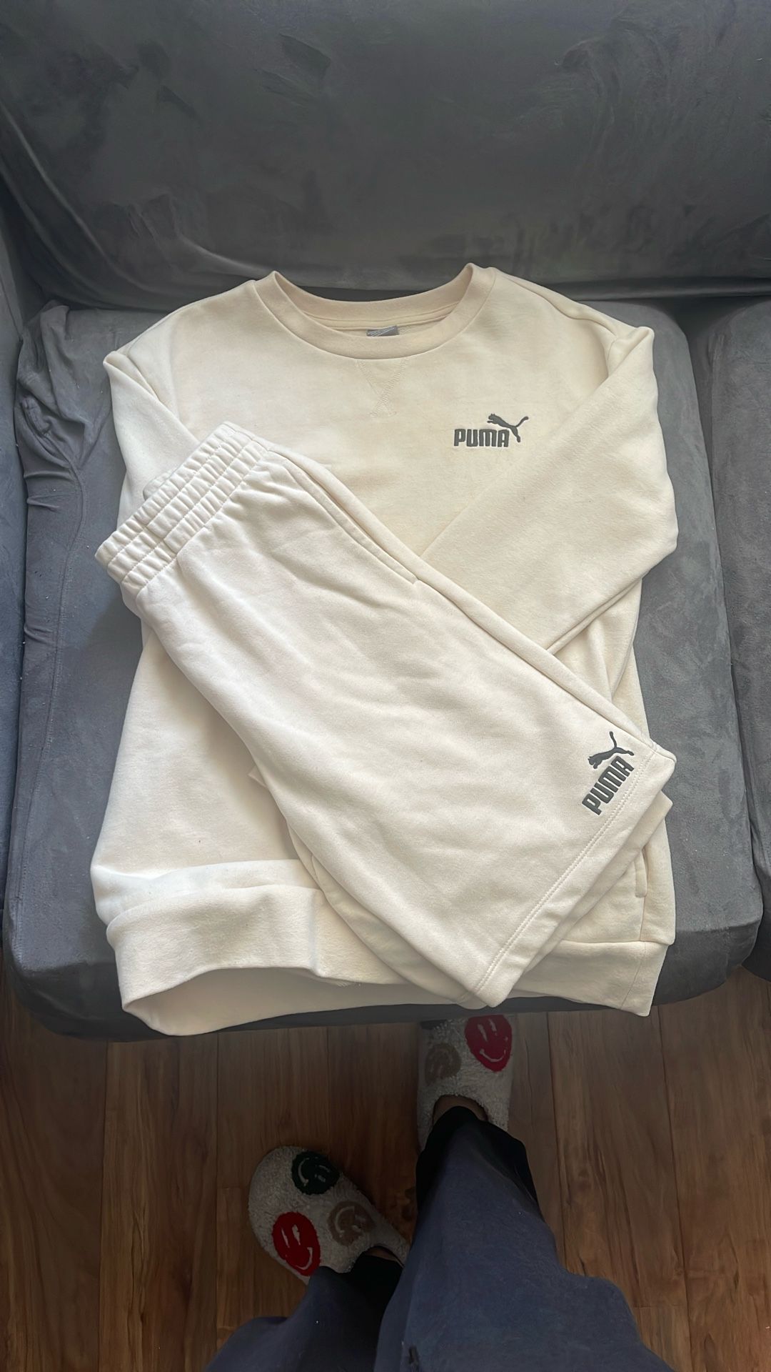 Cream Puma Set