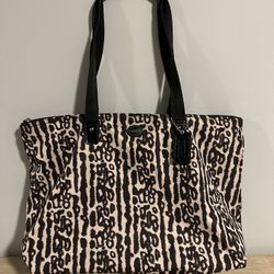 Coach Tote (good condition) $40 dlls.