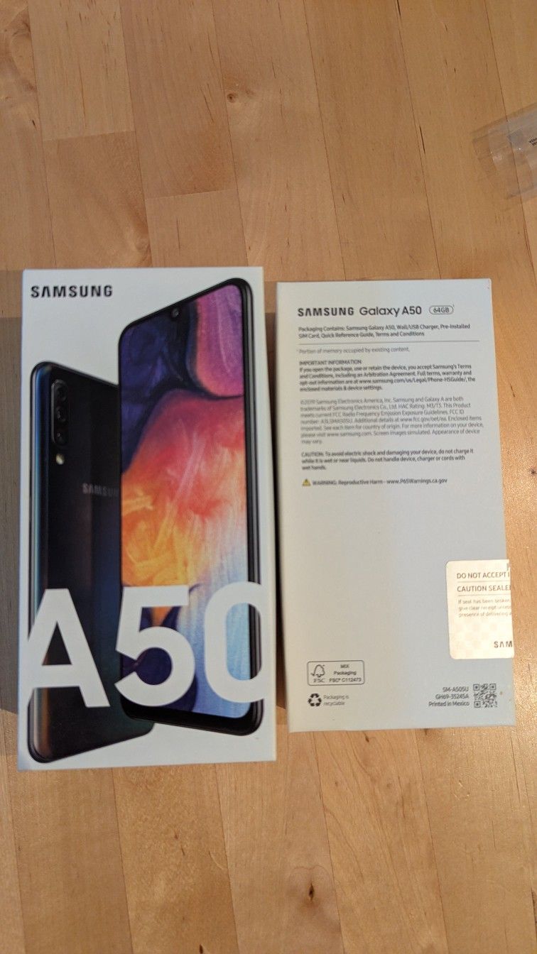 UNLOCKED Samsung A50 4G LTE Mobile phone