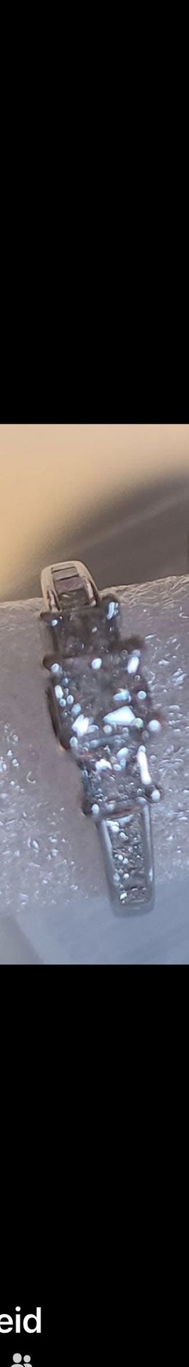 Ladies Diamond Wedding Ring