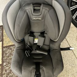 Nuna Rava Car Seat