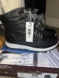 Water Repellent Snow/Rain Boots (Size 9)