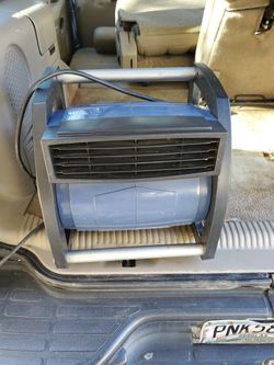 Lasko Ground Fan Blows  Good   25.00 