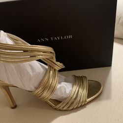 Ann Taylor Heels   Like New  Size 7.5