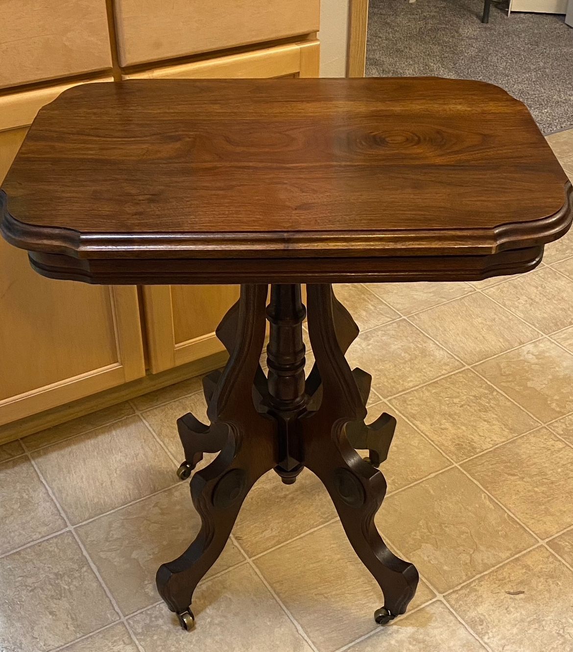 Beautiful Antique Victorian Parlor Table on Wheels, Mahogany, Late 20th Century