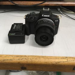 Canon EOS R50