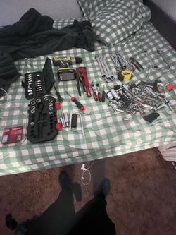 Tools renches drill bit sets everything 200