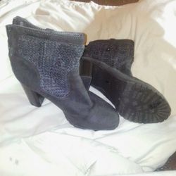 Juicy Couture Boots Size 8