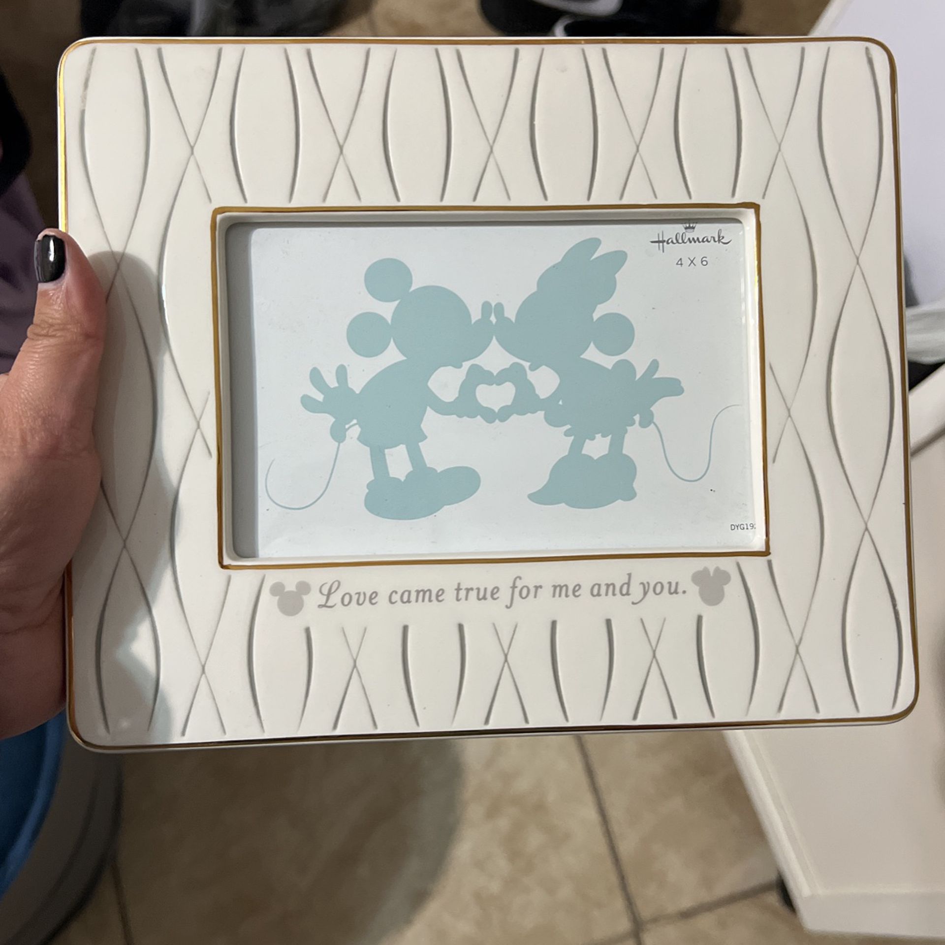Disney Picture Frame $10