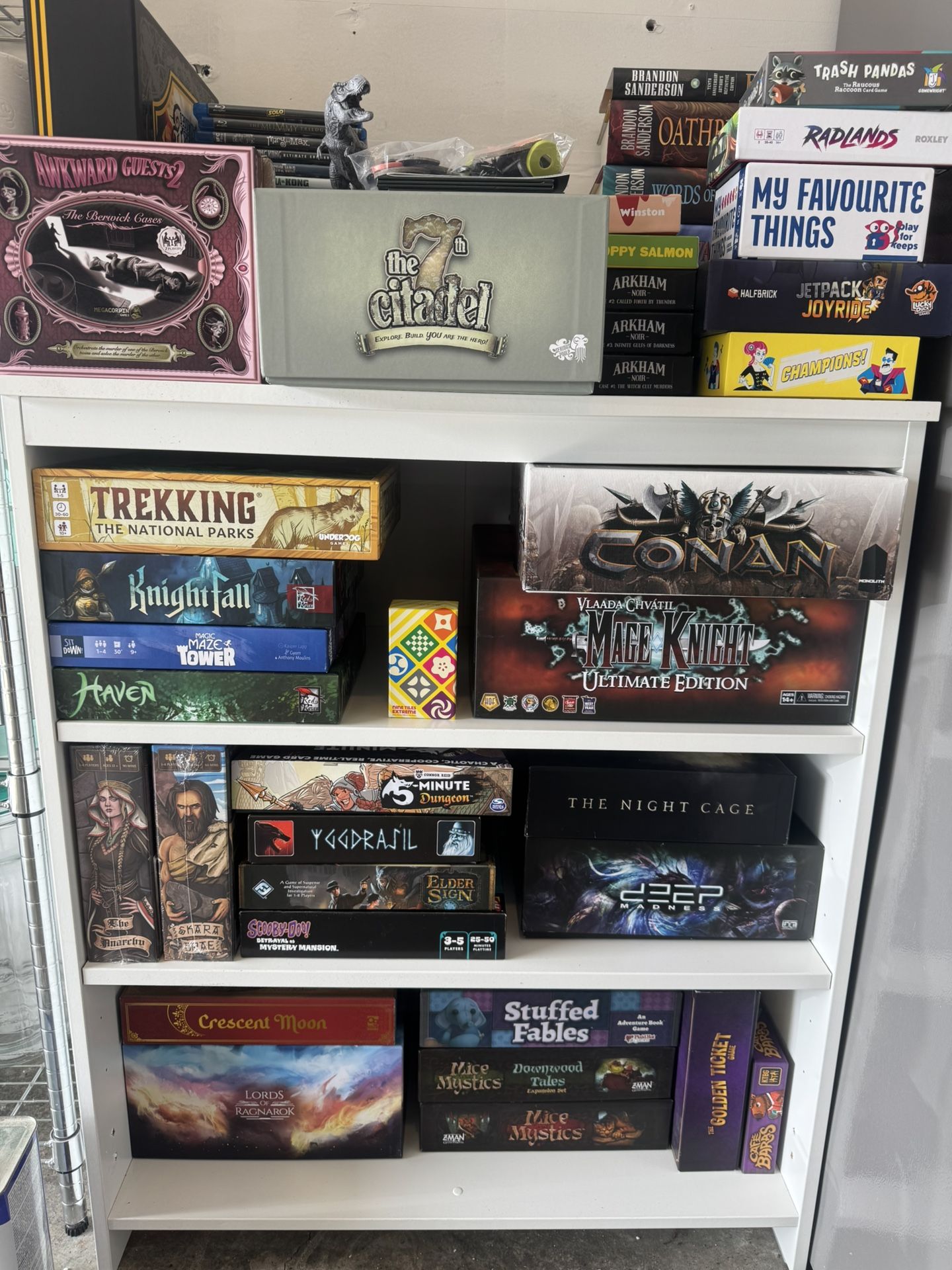 Tons of Board Games For Sale / Hugh Kickstarter Board Game / Family Games