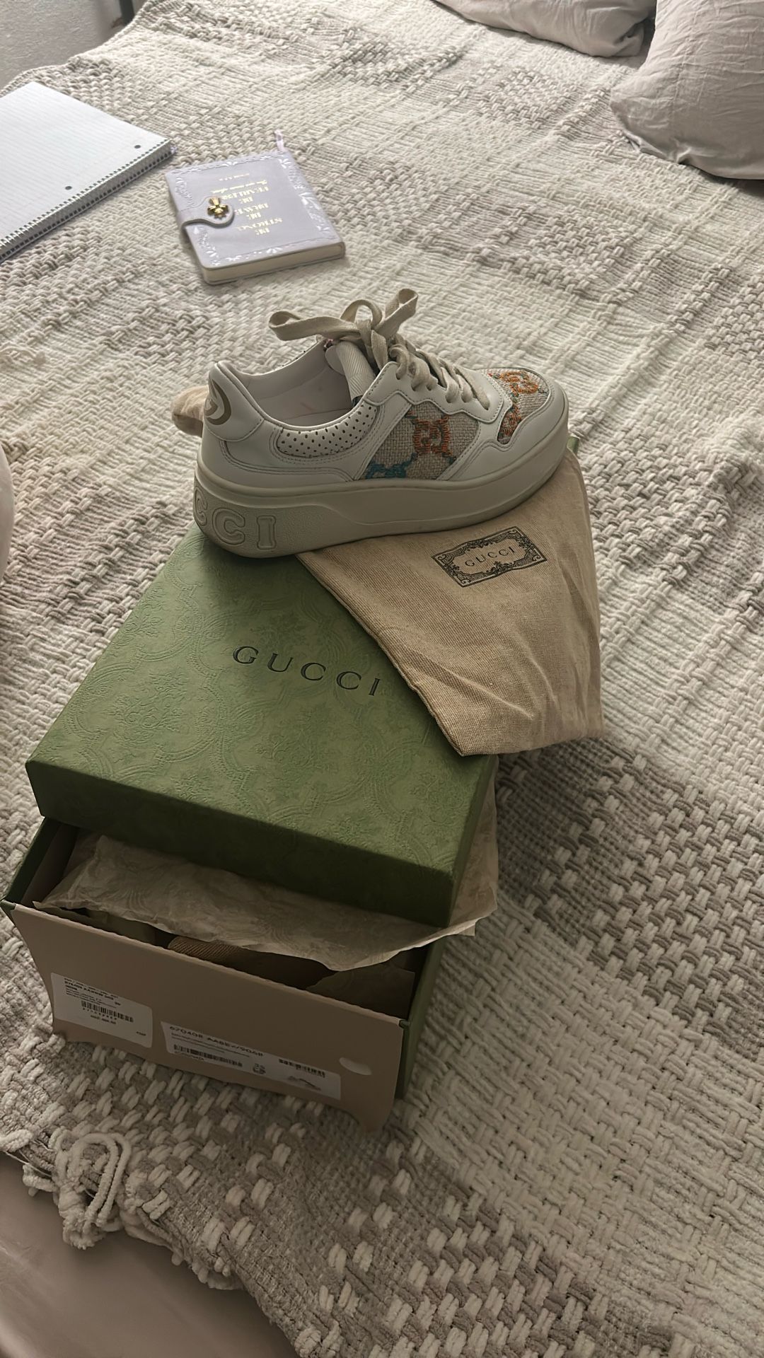 Size 35 Gucci Shoes