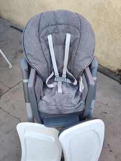 GRACO ADJUSTABLE HEIGHT BABY HIGH CHAIR