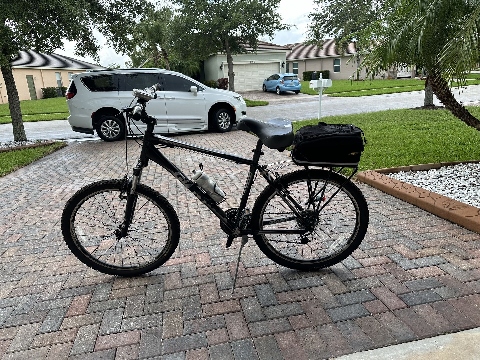 GIANT Bicycle For Sale