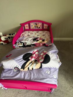 Minnie Mouse Toddler Bed