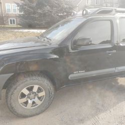 2010 Nissan Xterra Off-road 6 Speed Manual