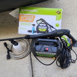 Greenworks Poetable Electric Pressure Washer 