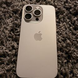 Like New Unlocked Apple 🍎 iPhone 15 Pro (Natural Titanium) 256GB