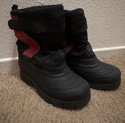 Kids snow boots 3