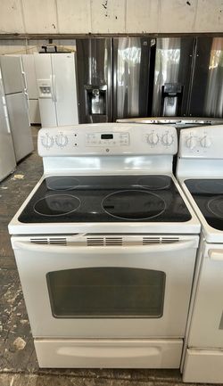GE Electric Stove White - GlassTop, Large Capacity