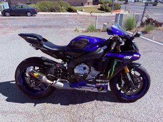 2015 Yamaha R1