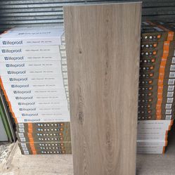 LifeProof Waterproof Vinyl Flooring – Cashiers Oak – New – $40