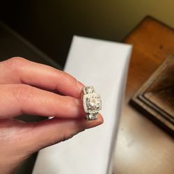 14k White Gold Diamond Ring