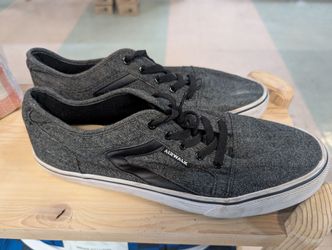 Airwalk Mens Black Canvas Low Top Skate Sneakers Size 13 Casual Streetwear